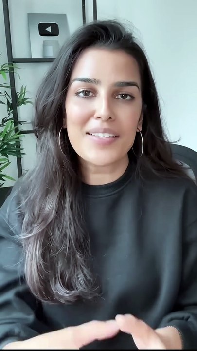 Bad money habits that hold you back #shorts #moneytips