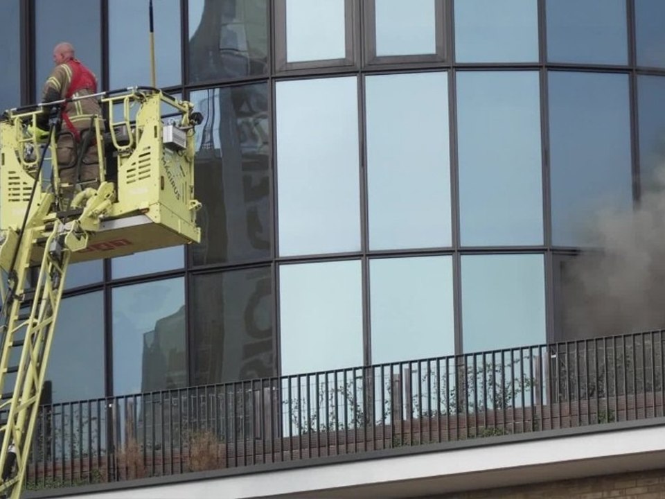 Großeinsatz in London: Ehemaliger BBC-Hauptsitz brennt