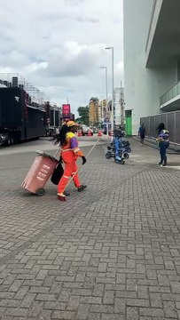 Bolsonaristas baianos começam a se concentrar no Farol da Barra para ato em favor da anistia
