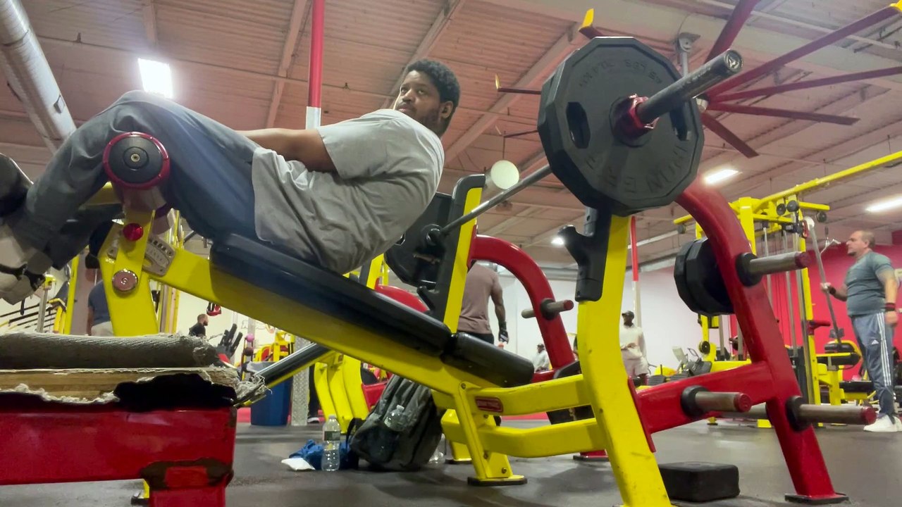 DECLINE BENCH PRESS SERIES AUGUST 27, 2025 BARBELL INCIDENT