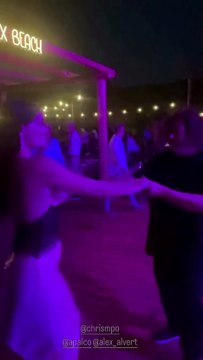 Μπόμπα – Τανιμανίδης: Ρομαντικό διήμερο στην Άνδρο χωρίς τις κόρες τους – Το βίντεο που έγινε viral