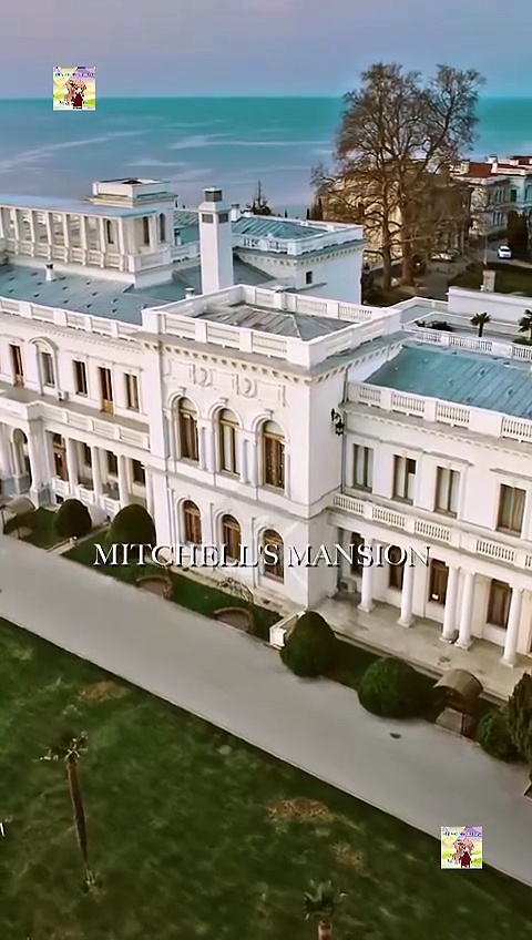 The Cleaner With a Billion Dollar Secret Full HD