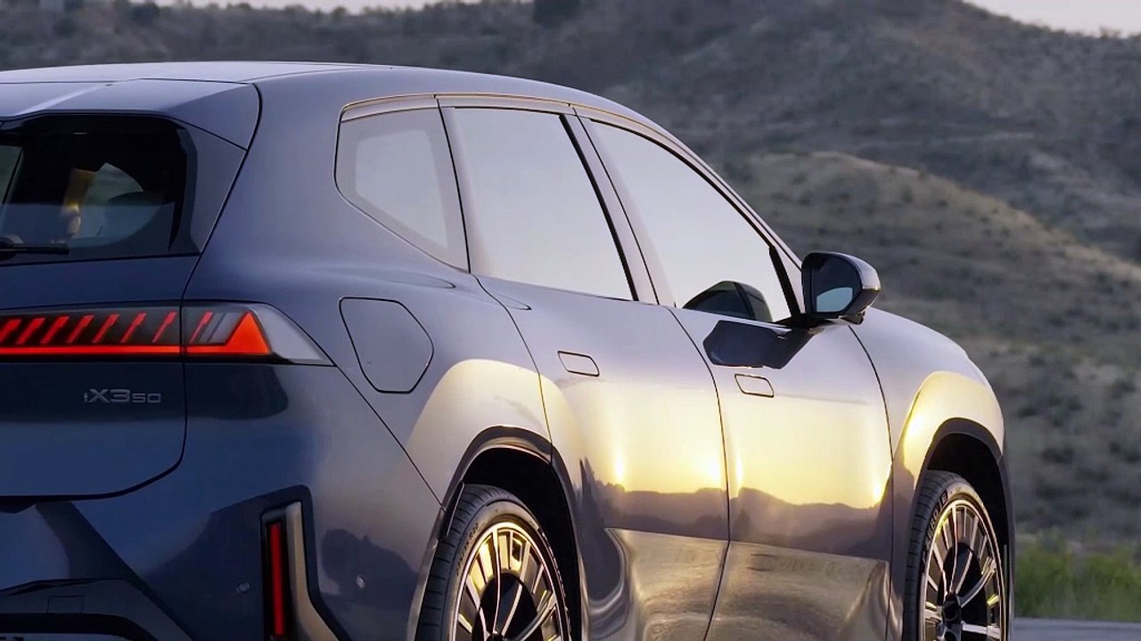 BMW iX3 2026 (Extérieur Calandre illuminée)