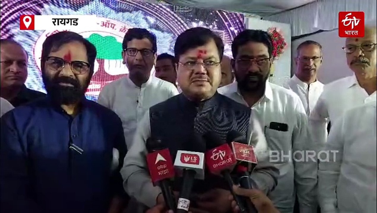 "...पहिले देवेंद्र फडणवीस यांचा उदोउदो करत होते", प्रवीण दरेकर यांनी विविध विषयावर मांडली भूमिका