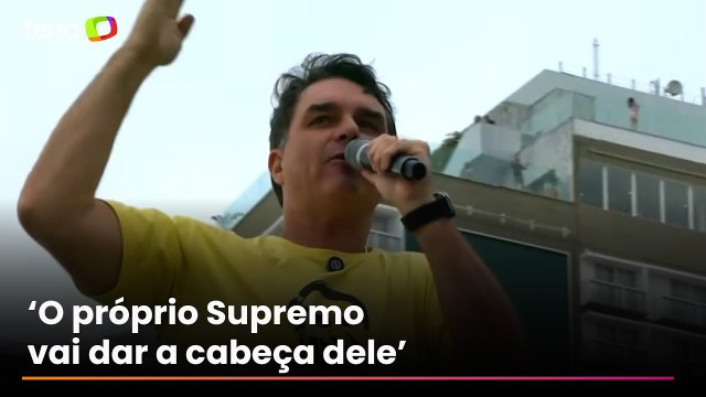 Flávio Bolsonaro diz que não existe 'meia-anistia' e ataca Moraes em ato: ‘Traços de psicopatia’