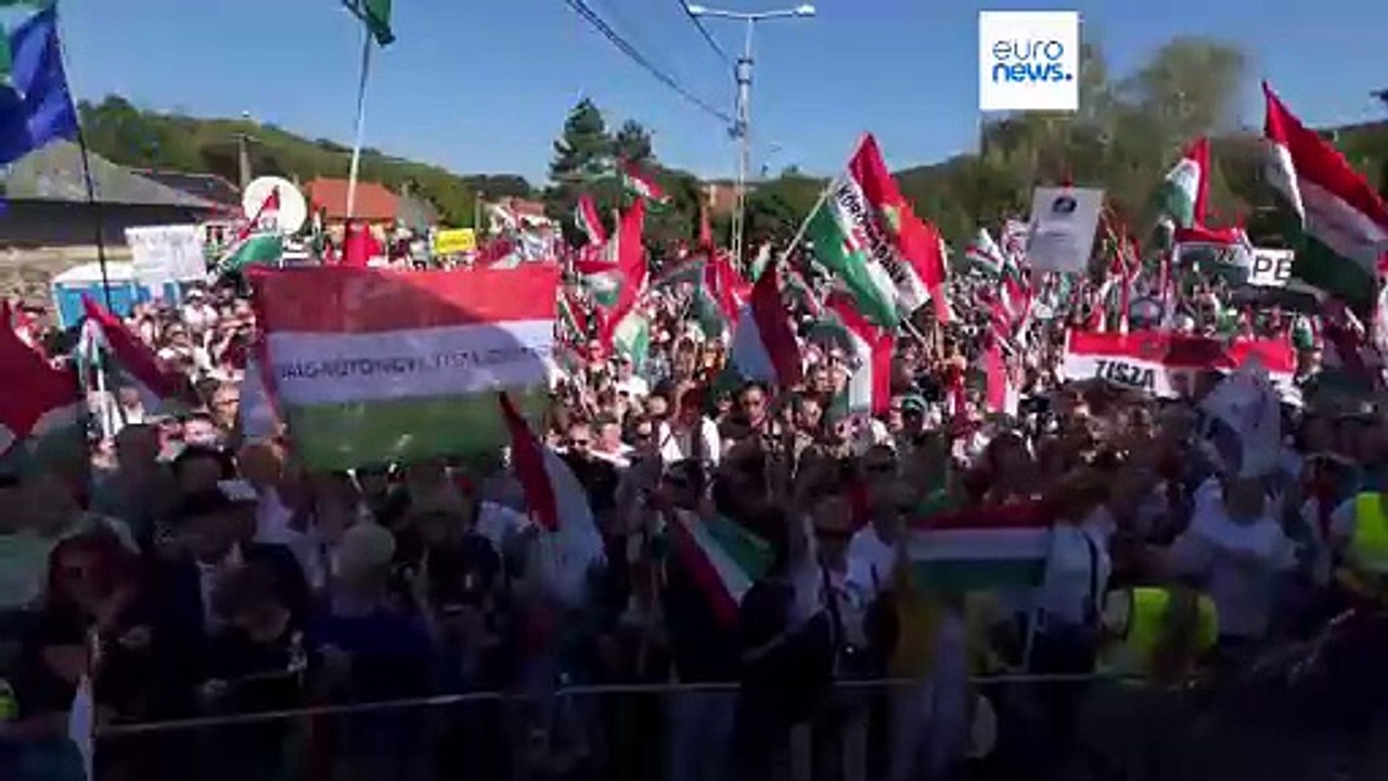 Orbán Viktor és Magyar Péter is Kötcsén indította el a választási kampányt