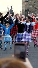 Happiness with Bagpipes.. Beautiful 😍 #bagpiper #bagpipes #scotish #dance #happiness #beauty #viral