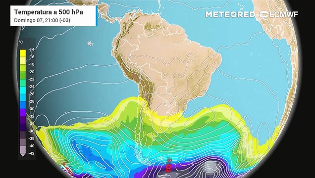 Sistema frontal dinamiza el tiempo en Chile: chubascos y calor se esperan en distintas regiones