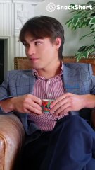 Annas first night in the city leads to a fling with star QB Harperyet her best friend…