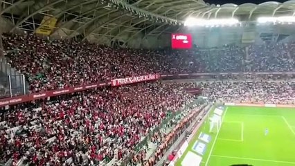 Milli maçta bölücü açılıma tepki!