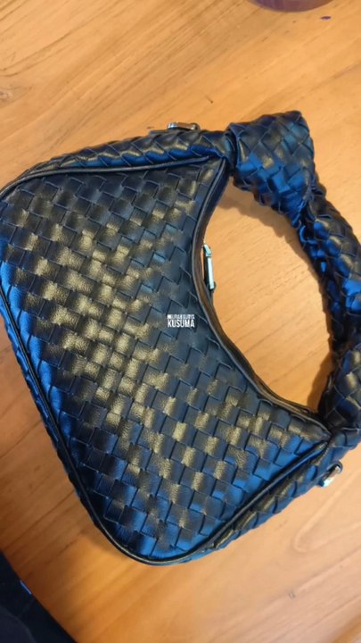 Tas Tangan Wanita Christy Ng Original Beli Di https://s.shopee.co.id/9KYLAEggz3#TasChristyNg #TasViral #TasWanita #TasChristyNgOriginal #DienNovitaOfficial