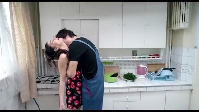 2011 Vücut HATİCE ASLAN HAKAN KURTAŞ Türk Filmi İzle