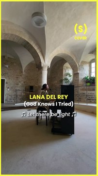 Meryem Aboulouafa sublime « God knows I tried » de Lana Del Rey, extrait de l’album Honeymoon. Et s