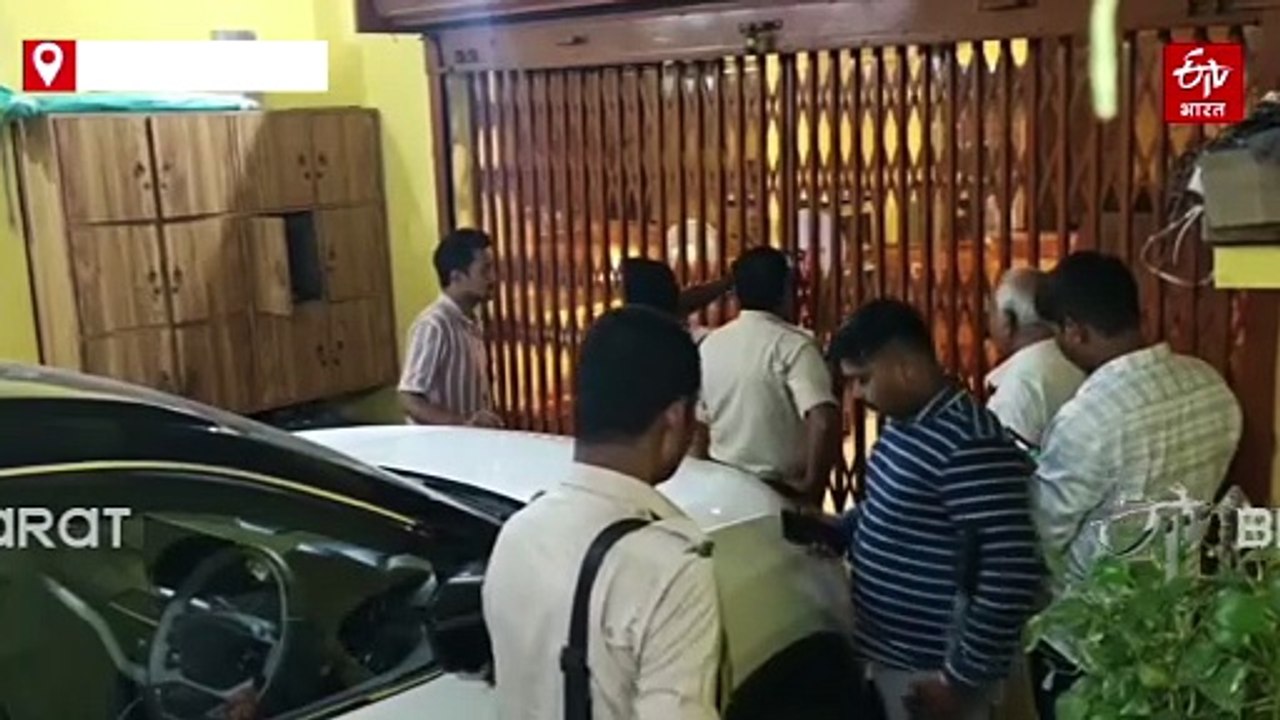 रामगढ़ में लूटपाट, हथियारबंद डकैतों ने लूट ली ज्वेलरी दुकान