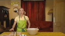 Higgledy House Justin and Sarah not realizing they are using the same pie tin to mix the ingredient