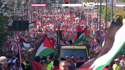 Des manifestants tracent une "ligne rouge" à Bruxelles contre la guerre à Gaza