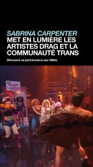 Aux VMAs 2025, Sabrina Carpenter a profité de sa performance sur “Tears” pour mettre en avant les artistes drag et la communauté trans.