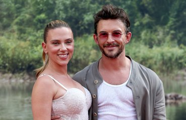 Scarlett Johansson has laughed off the silly reaction to her and Jonathan Bailey kissing