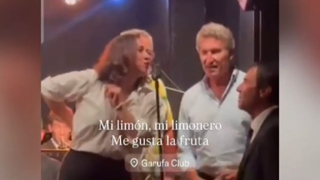 El líder del PP, Alberto Núñez Feijóo escribe Me gusta la fruta .