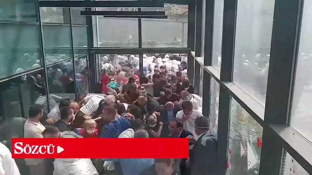 Gürsel Tekin, CHP İstanbul İl binasına giriyor