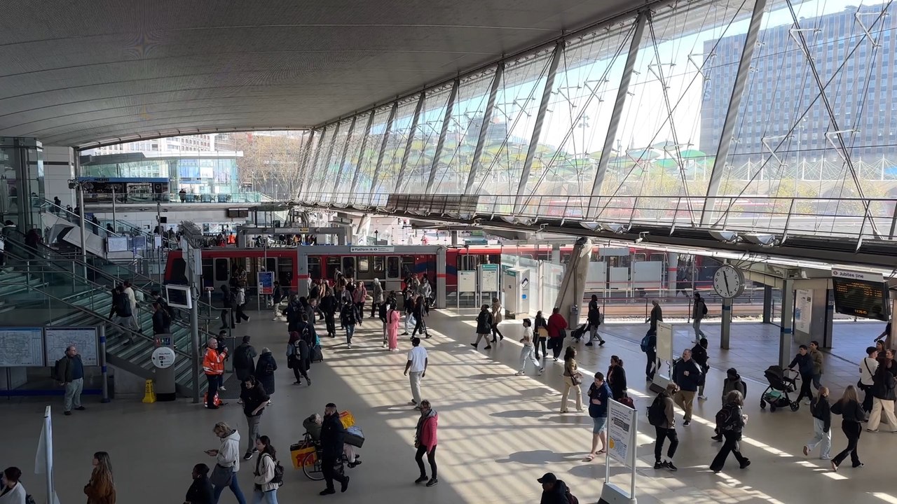 Look around London: Stratford station