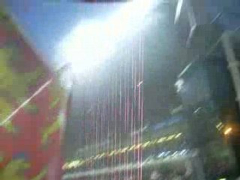 Déplacement lens bordeaux ultramarines