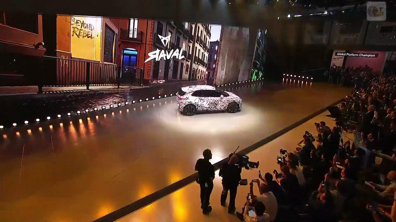 Weltpremiere IAA 2025: CUPRA Raval elektrisiert die Stadt – urbane Eleganz trifft Performance