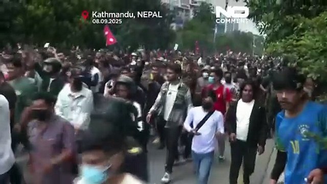 Confrontos mortais em Catmandu após proibição de redes sociais gerar protestos