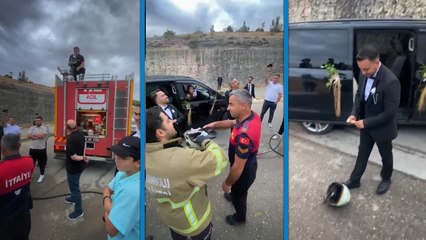 İtfaiye erinin düğün konvoyunun önünü itfaiye aracı ile kestiler