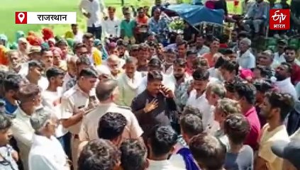 बदहाल सड़कों से उभरा आक्रोश, 12 गांवों के ग्रामीणों ने तालेड़ा में लगाया जाम