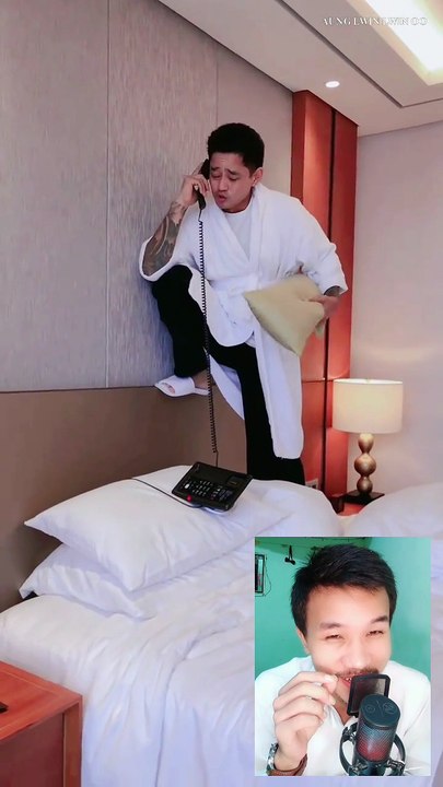 ရုပ်ချောလို့ကိုယ့်ချစ်ရတဲ့မင်းသားးမို့ကြည့်နေတာ တနေ့တနေ့ဘာတေလုပ်နေမှန်းမသိပူး #myanmar #burma