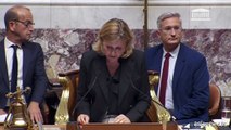 Francia, votata la sfiducia al governo di Francois Bayrou