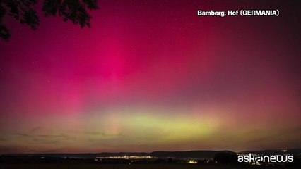 Lo spettacolo dell'aurora boreale nei cieli d'Europa durante la tempesta solare