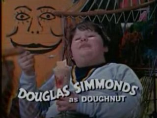 L'autobus à l'Imperial générique début