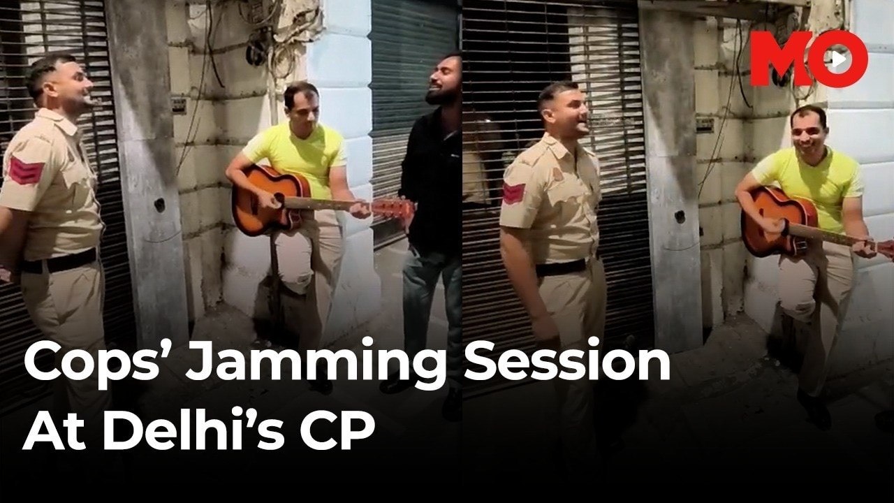 Cops' jamming session at Delhi's CP