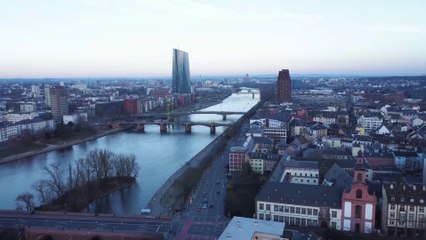 La Bce lascia ancora i tassi invariati