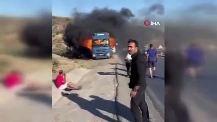 Ekmek teknesi yanan tır şoförü göz yaşlarını tutamadı