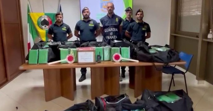 Colpo da 46 milioni alle narcomafie: circa 300 chili di cocaina purissima sequestrati in due container (11.09.25)
