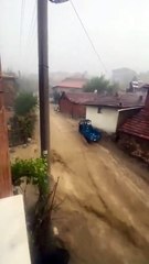 Flash Flooding Hits Aşdağul, Çorum, Turkey After Intense Rainfall 🌧️🇹🇷