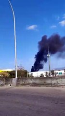 Incêndio atinge garagem de ônibus na Zona Norte