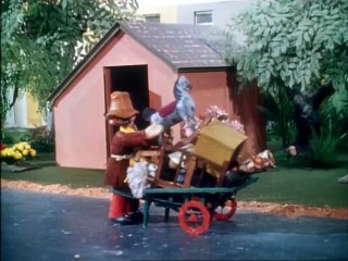 Trumpton (1967) S01E08 - The Rag and Bone Man