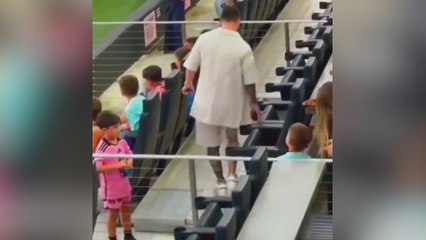 El hijo de Suárez pasa olímpicamente de Messi y ojo a la reacción de su madre por hacerle eso a Leo: lo más viral