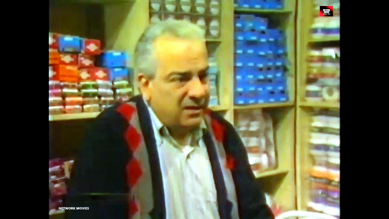 Zeki Alasya - Metin Akpınar - Nöbetçi Tuhafiyeci  (1990)