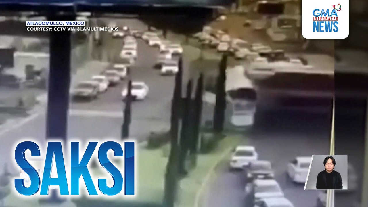 Double-decker na bus, sinalpok ng tren; 10 patay, 61 sugatan | Saksi