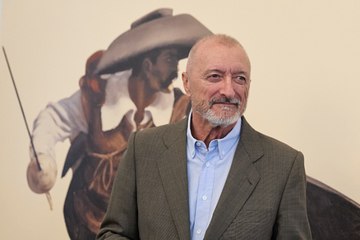 Pérez Reverte cuenta por qué inventó el personaje del Capitán Alatriste: fue al ver un libro de texto de su hija