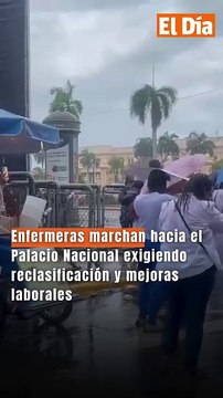 Enfermeras marchan hacia el Palacio Nacional exigiendo reclasificación y mejoras laborales