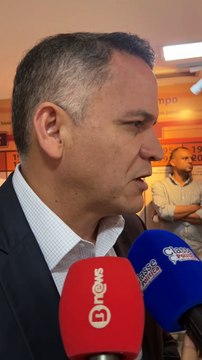 Essa é Sidney Reis, presidente da Coed - Conselho Estadual das Pessoas com Deficiência. Eles estavam fazendo uma manifestação em frente à Alba pedindo a aprovação de projetos em benefício das pessoas com deficiência. Saíram em caminhada até a Secretaria d