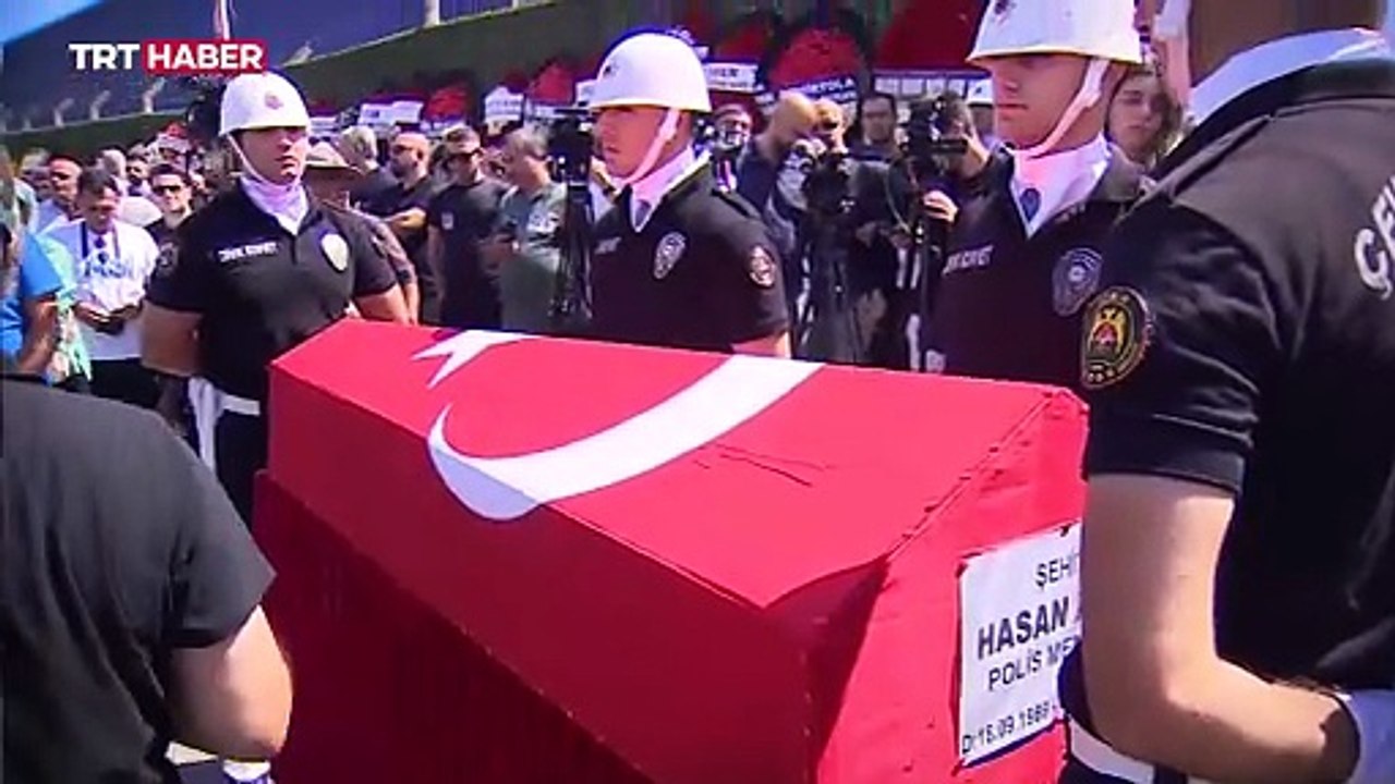Şehidimizin cenaze namazını babası kıldırdı