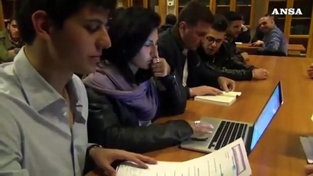 Istruzione, l'Ocse boccia l'Italia: pochi laureati e bassa alfabetizzazione