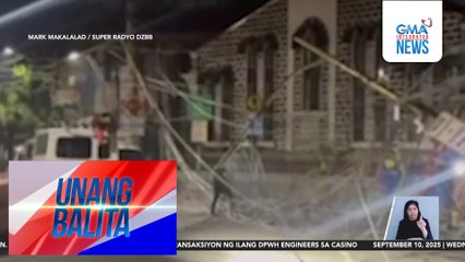 Truck ng basura, sumabit sa nakalaylay na kable; 2 poste, bumagsak | Unang Balita
